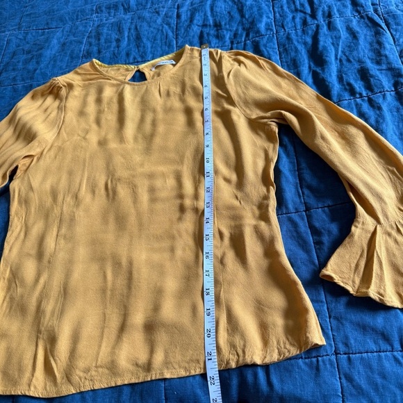 Reformation Top Crew Neck Yellow Mustard Blouse Size Small - Picture 7 of 9